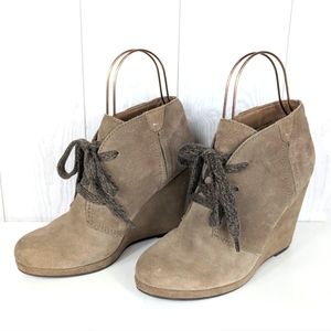 Dolce Vita Wedge Platform Booties Women's Size 8 Suede Shoes Heels Brown